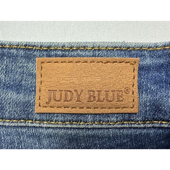 Judy Blue Women's Distressed Skinny Fit Blue Denim Jeans - Size 7 (28x26) - Picture 5 of 8